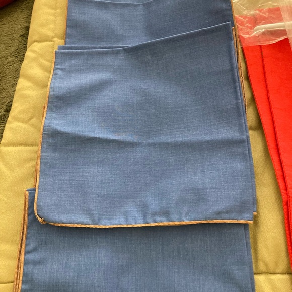 NWT blue cotton napkins still in packaging 6 total - Picture 1 of 3